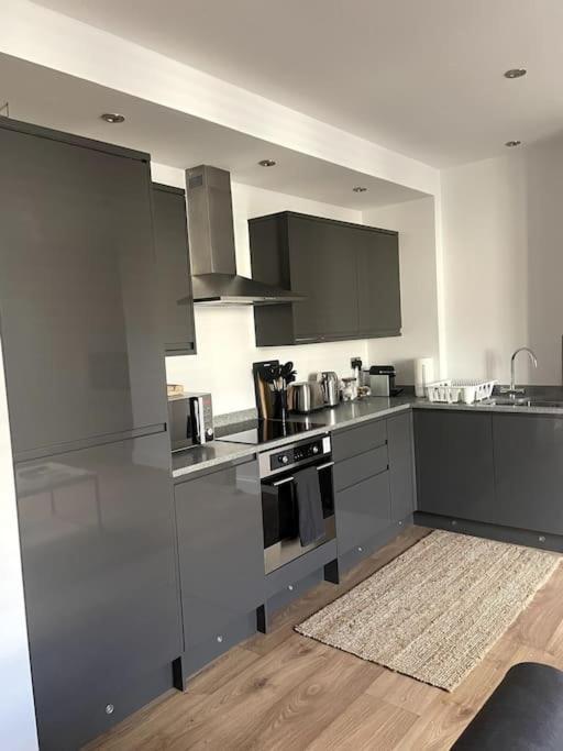 Abergavenny Center 2-Bed Flat Apartamento Exterior foto